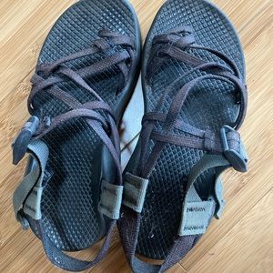Chacos black double strap W6